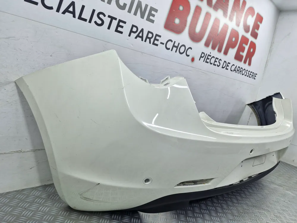 Zadní nárazník Alfa Romeo Giulietta II (od března 2010) – Originální použitý s radarem