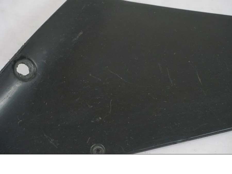 Vnitřní panel Aprilia