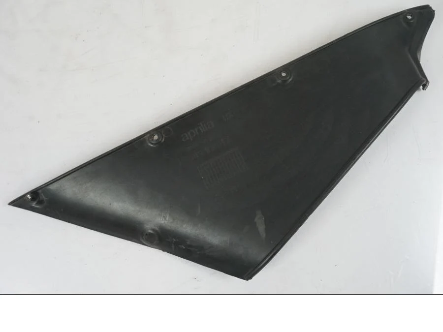Vnitřní panel Aprilia