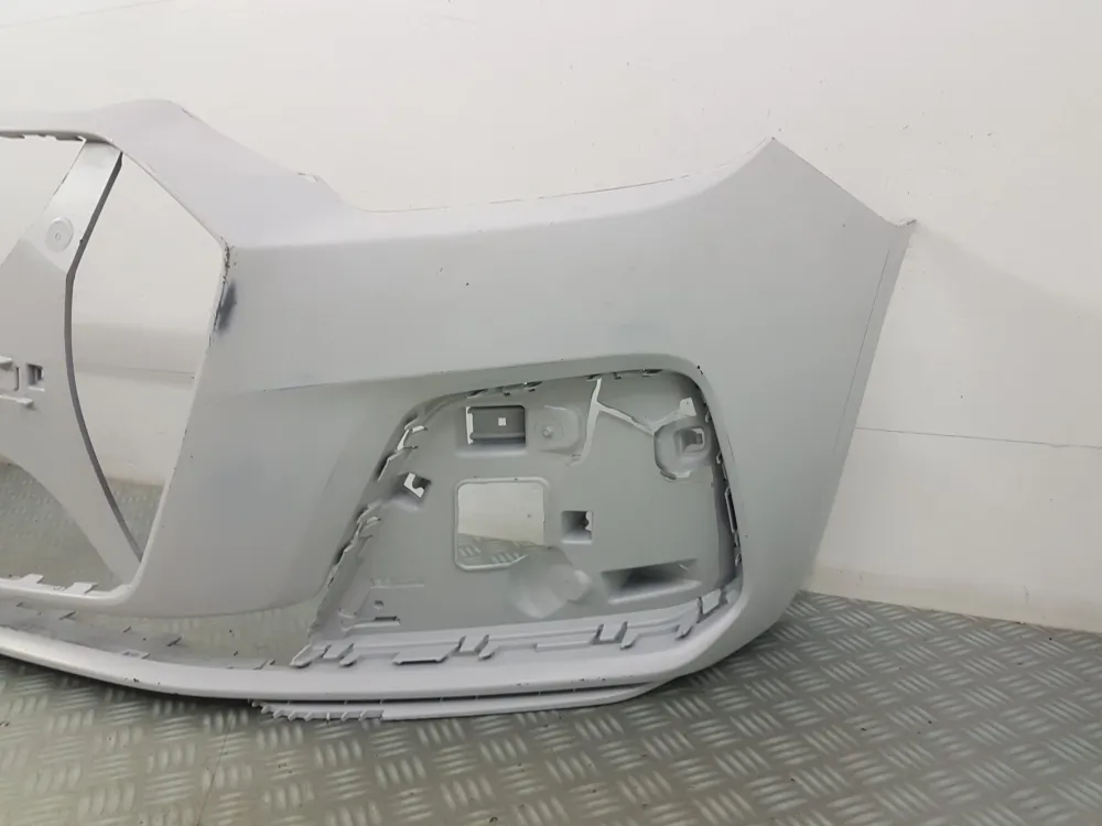 Přední nárazník Audi A1 (2) (GB) nový ***
