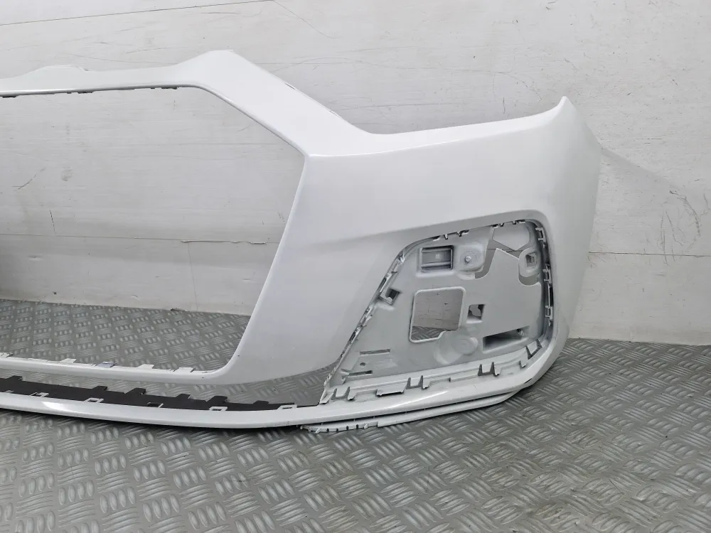 Přední nárazník Audi A1 2 (GB) originál použitý od (12/2018)