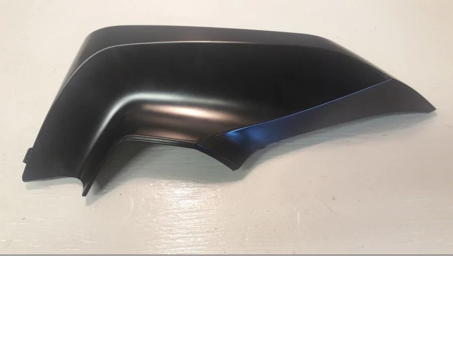 Boční panel BMW