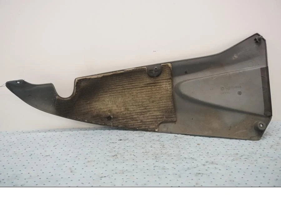 Boční panel BMW