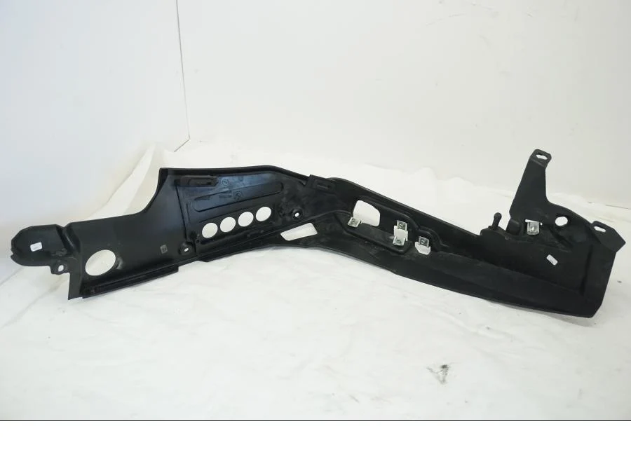 Boční panel BMW