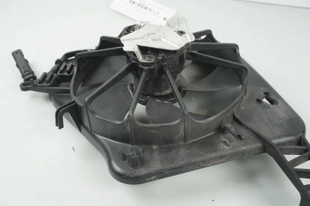 chladičový ventilátor BMW