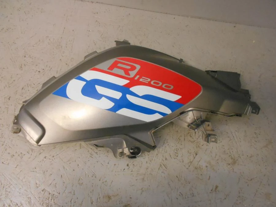 Kryt palivové nádrže BMW