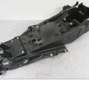 Kryt pod sedlem BMW