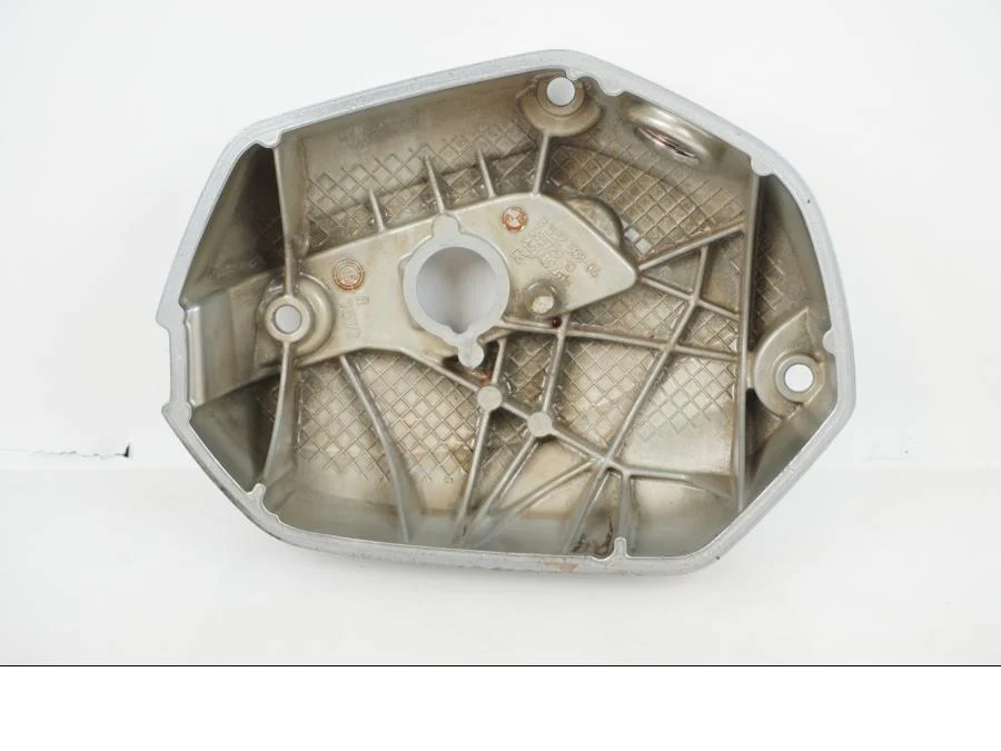 Kryt ventilů BMW