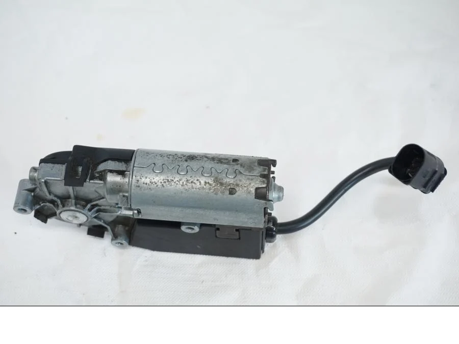 motor stěrače BMW