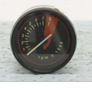 Otáčkoměr BMW