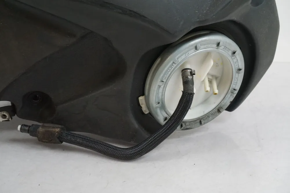 Palivová nádrž BMW