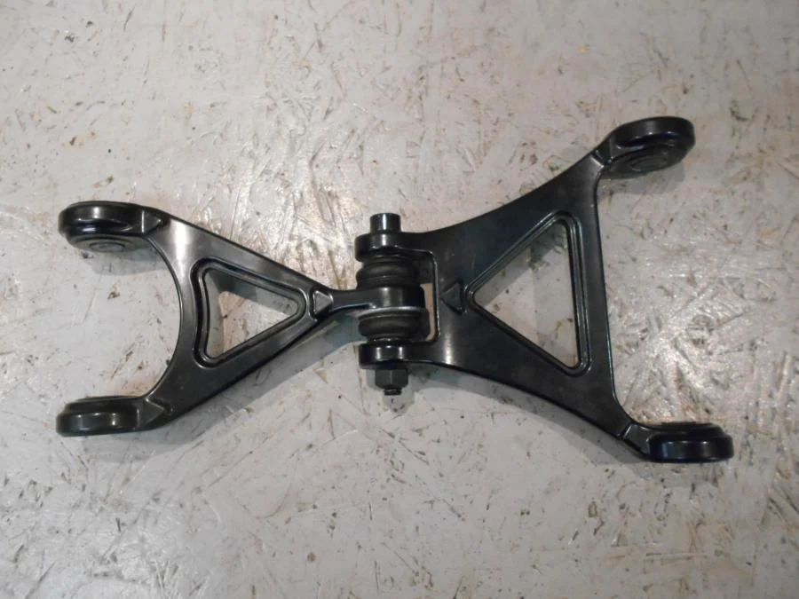 propojovací mechanismus BMW
