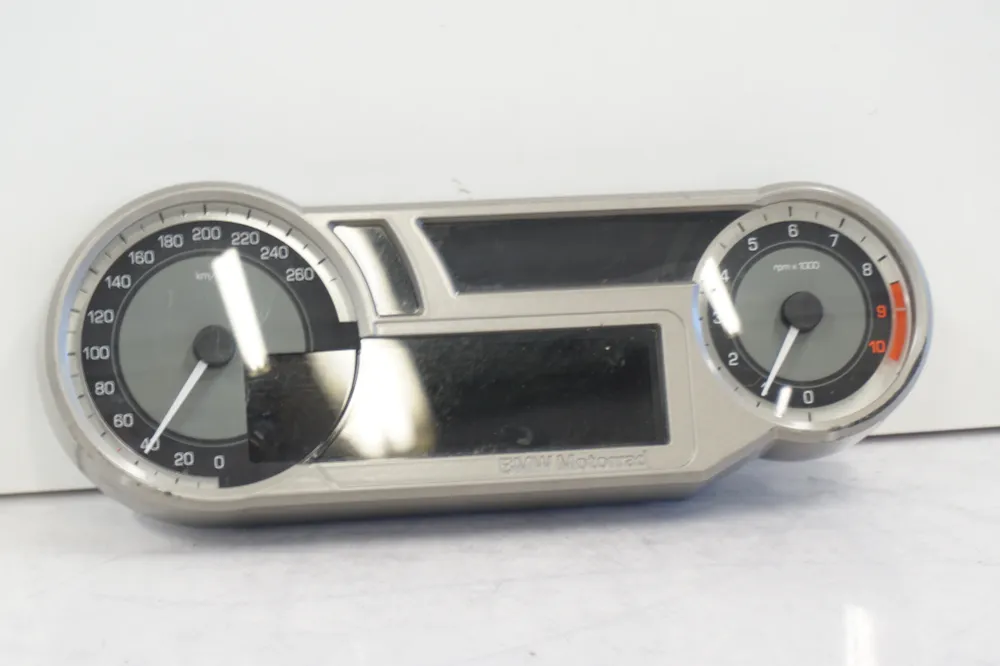 přístrojový panel BMW
