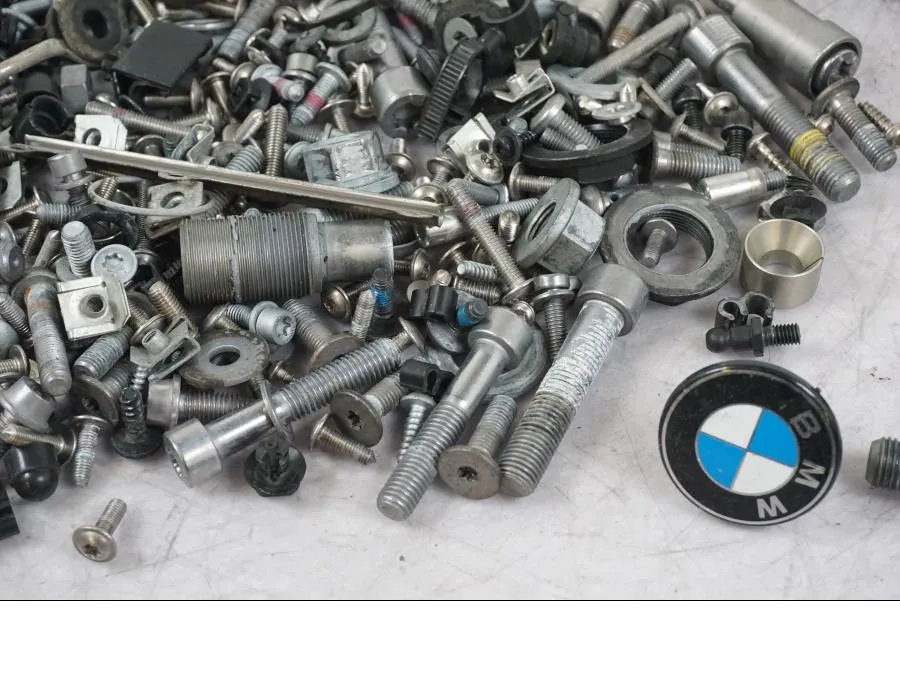 Šroub / matice atd. BMW