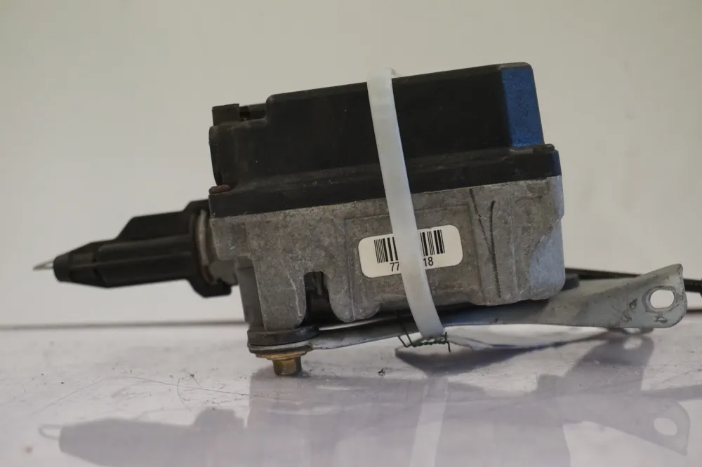 servo tempomatu BMW