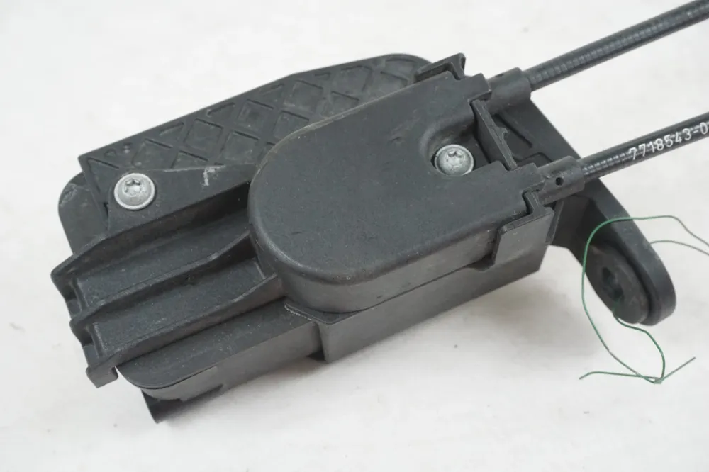 Servomotor výfukové klapky BMW