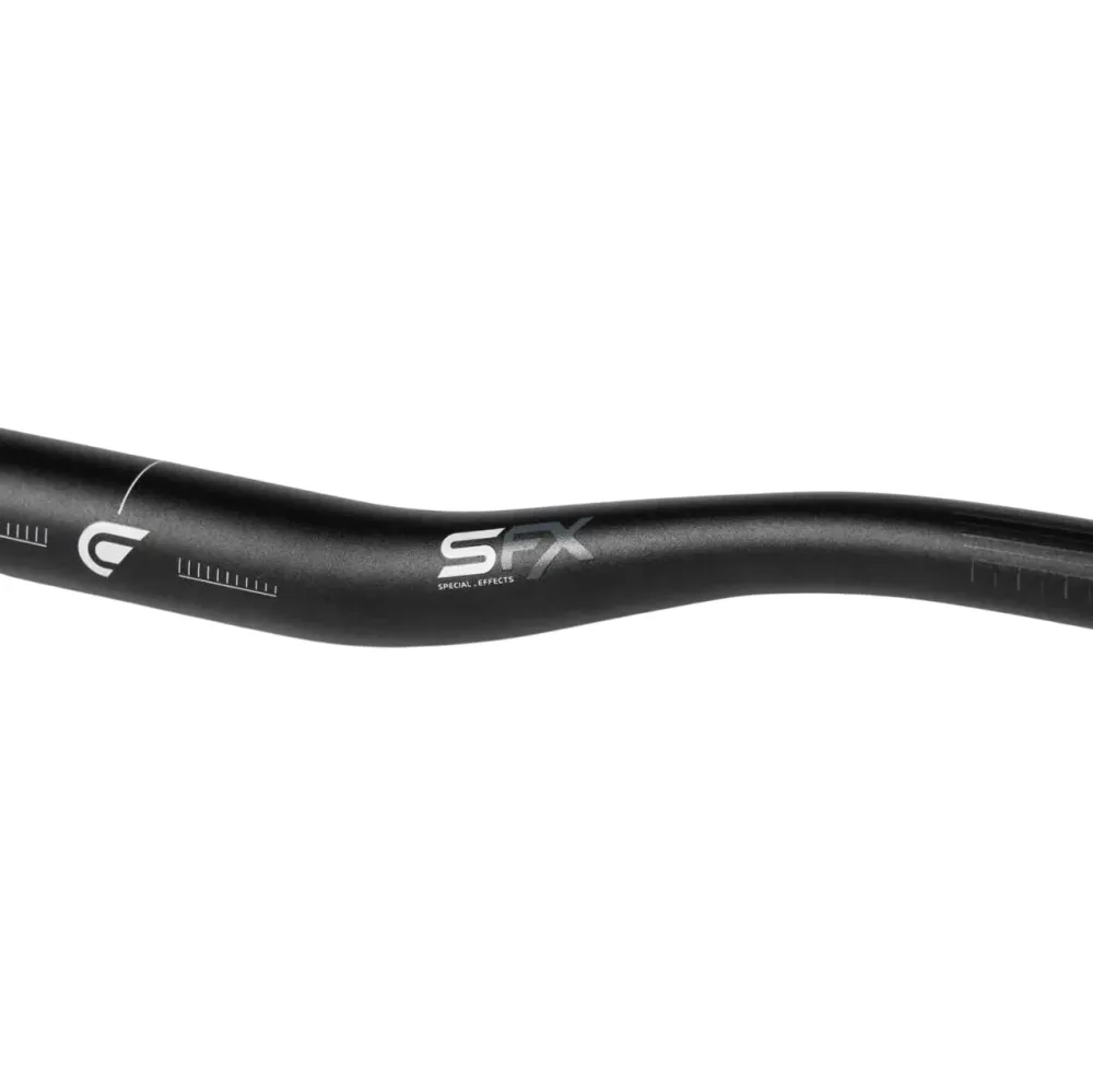 CAST SFX Rise 35mm 800mm Black Hanger