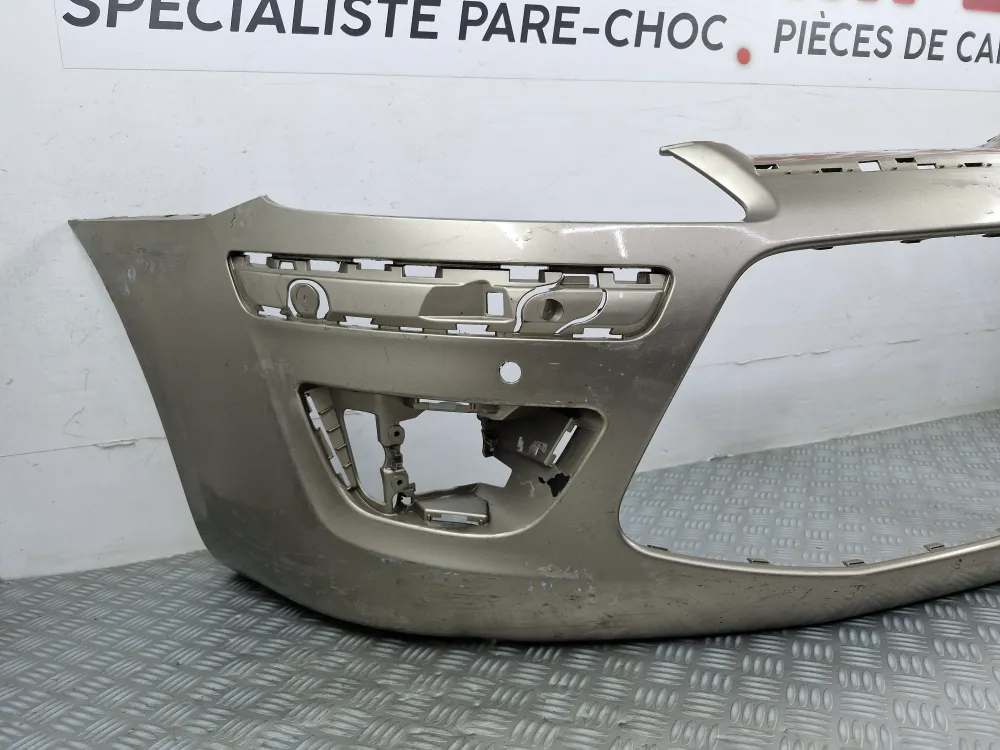 Přední nárazník Citroën C4 Fáze 2 Použitý (od 07/2008 do 10/2010) CITROEN