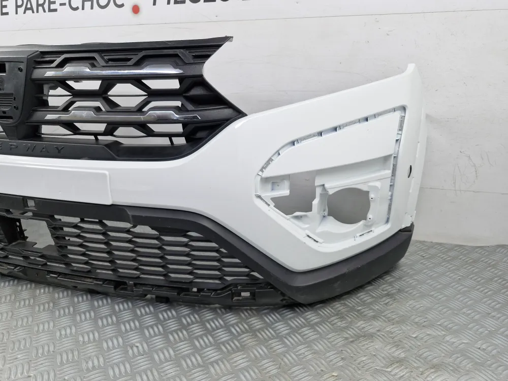 Přední nárazník Dacia Sandero III Stepway (od 09/2020) – Originální použitý díl