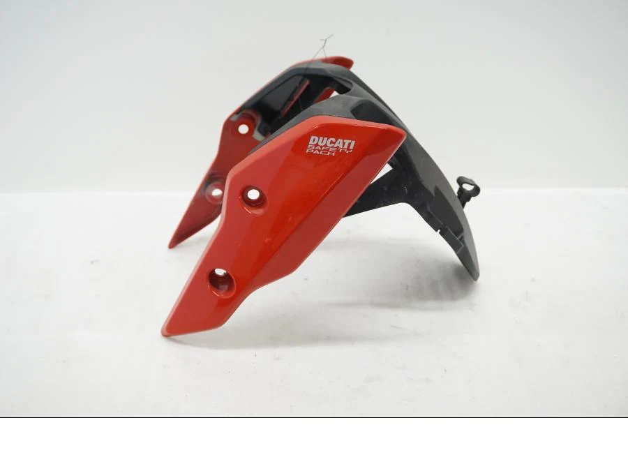 Přední blatník Ducati
