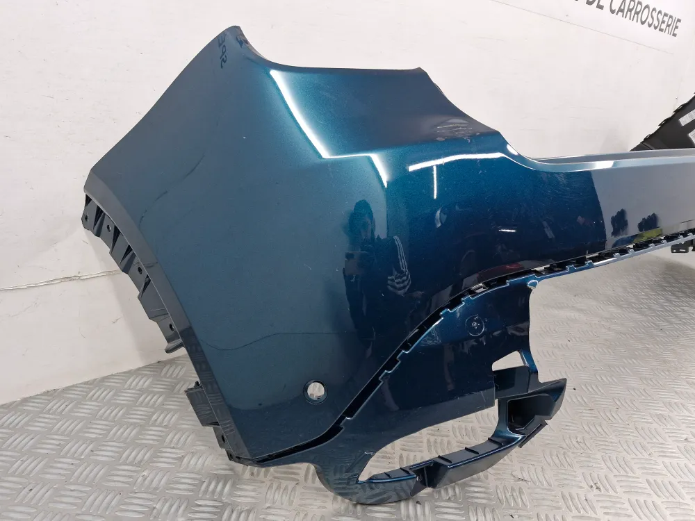 Zadní nárazník Fiat 600 (10/2023) — originál z druhé ruky