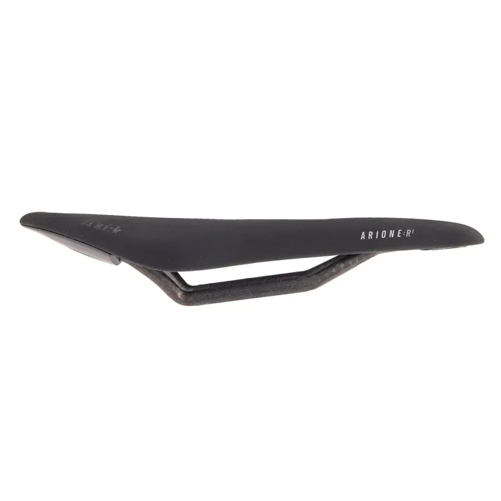 FIZIK ARIONE R1 OPEN REGULAR Sedlo Carbon Rails Black