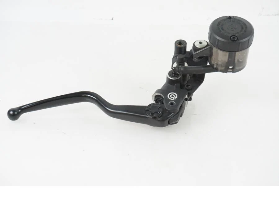 Hlavní brzdový válec H-D