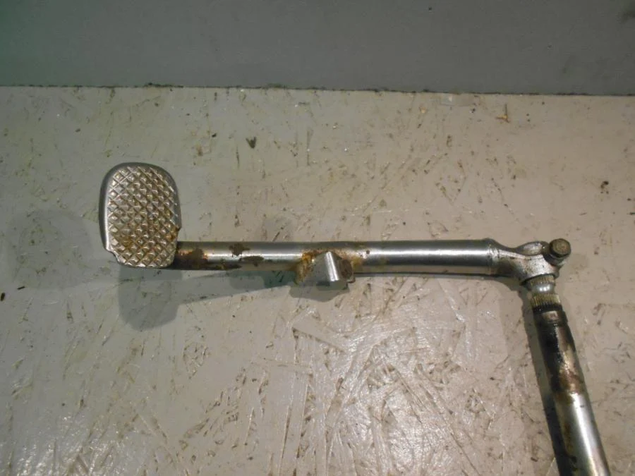 brzdový pedál Honda
