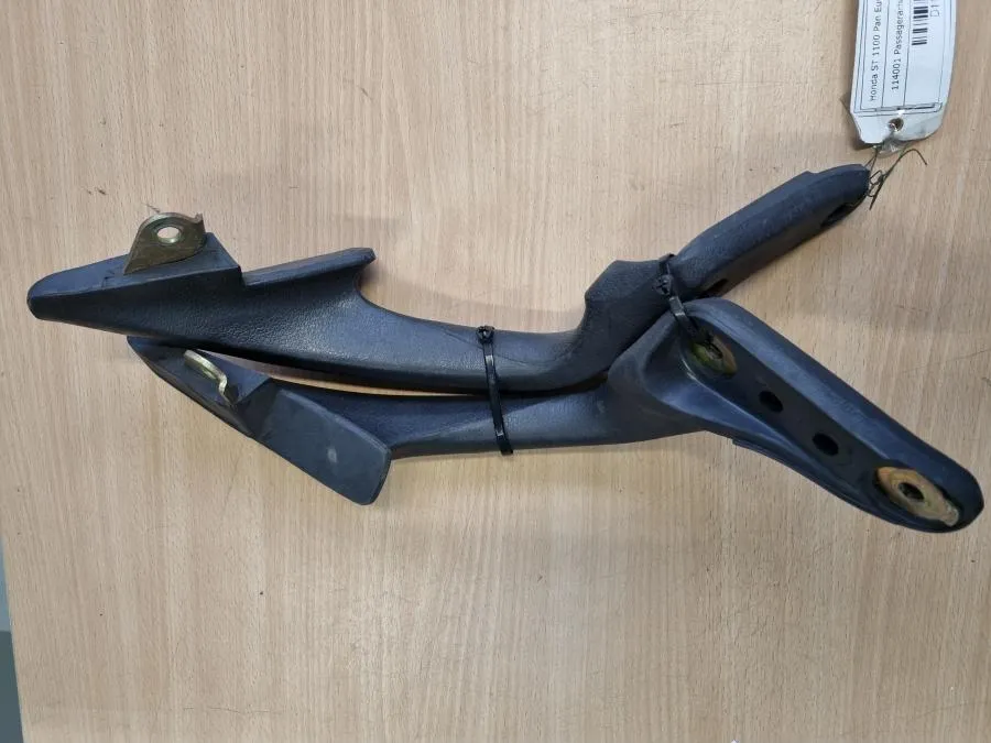 Madlo pro spolujezdce Honda