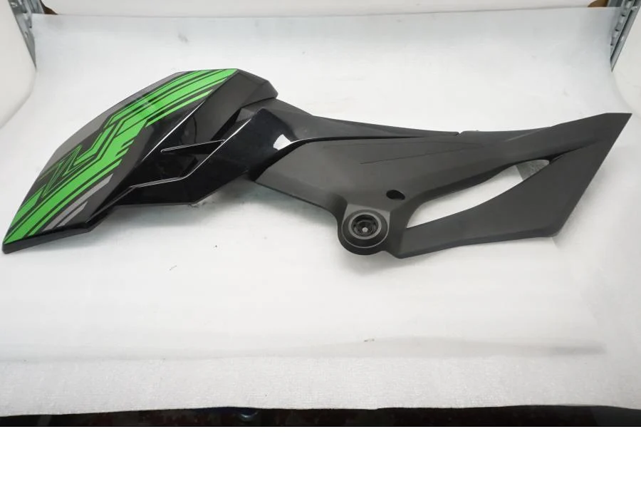 Kryt palivové nádrže Kawasaki