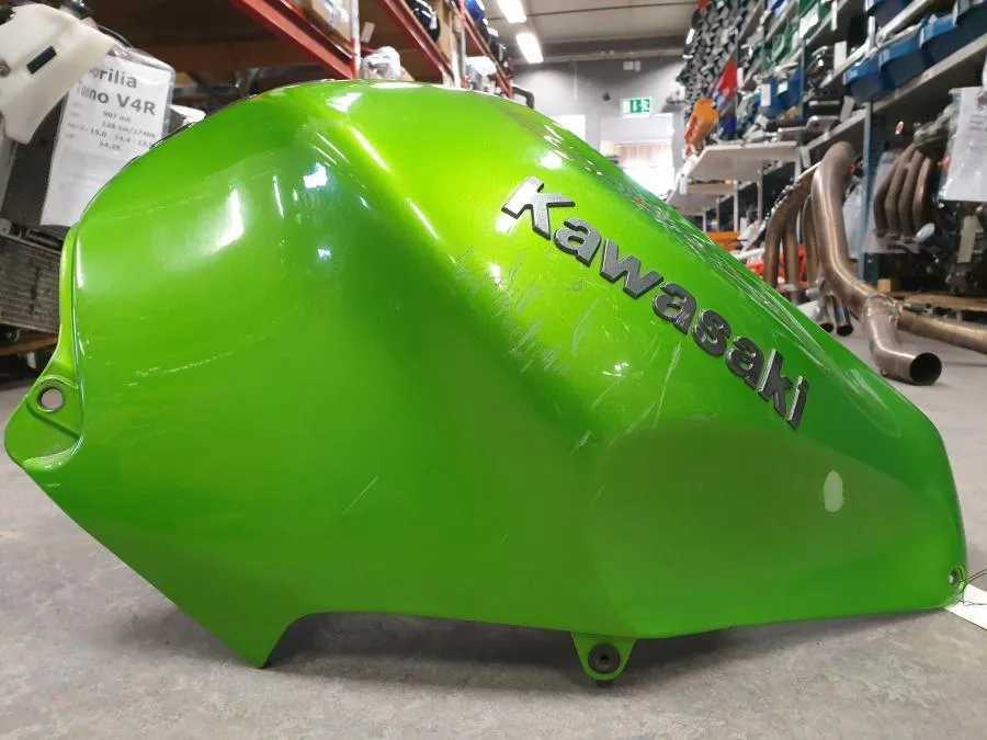 Kryt palivové nádrže Kawasaki