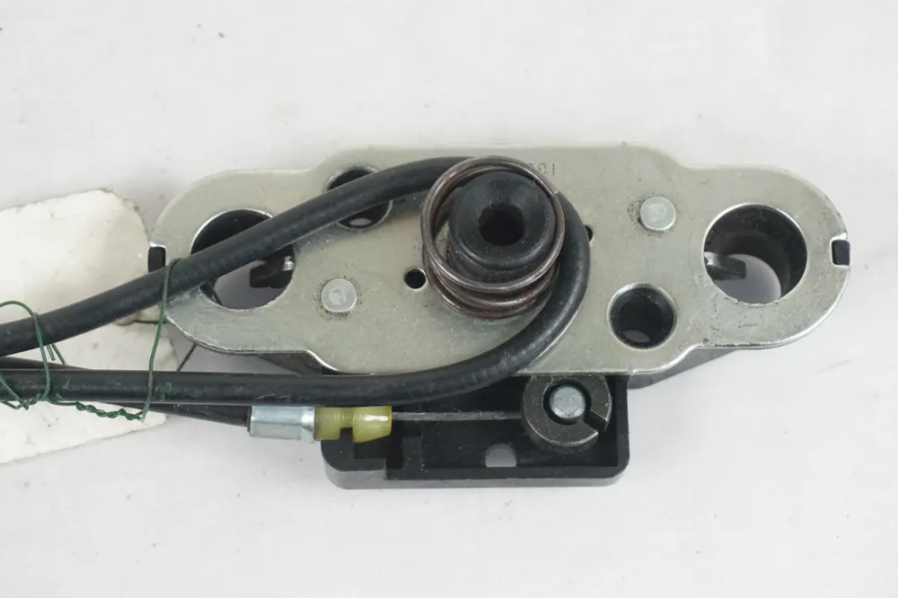 Mechanismus zámku sedla Kawasaki