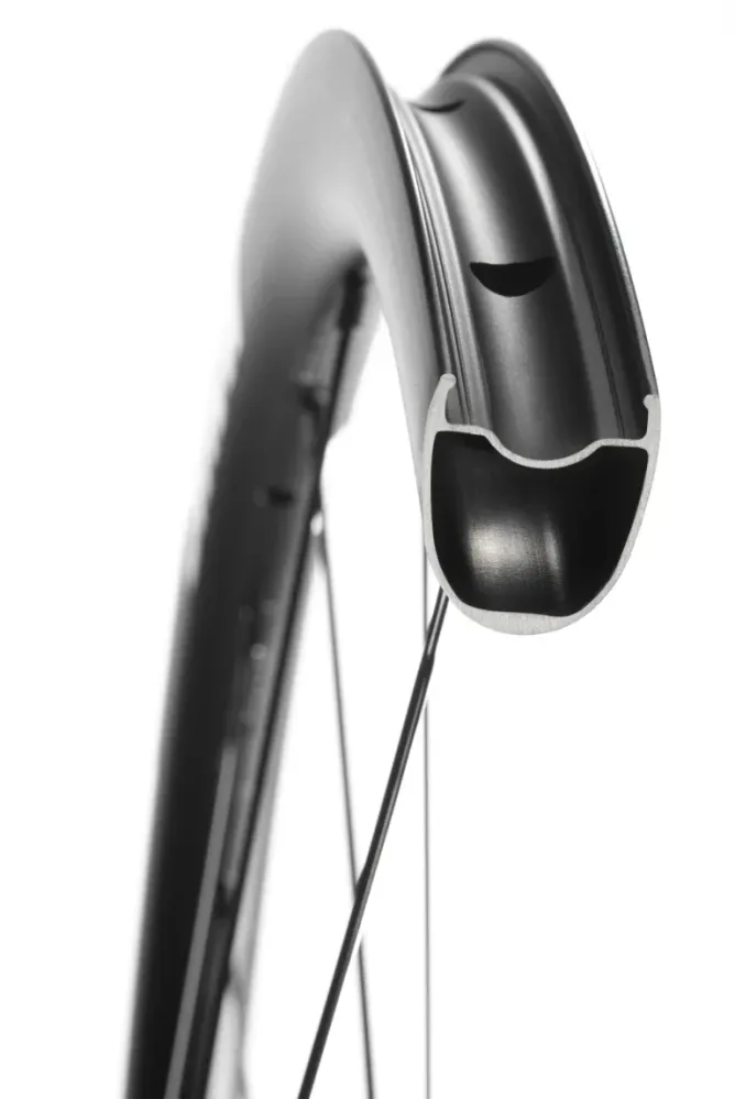 Pár kol MAVIC KSYRIUM 30 DISC Tubeless Ready (Center Lock)
