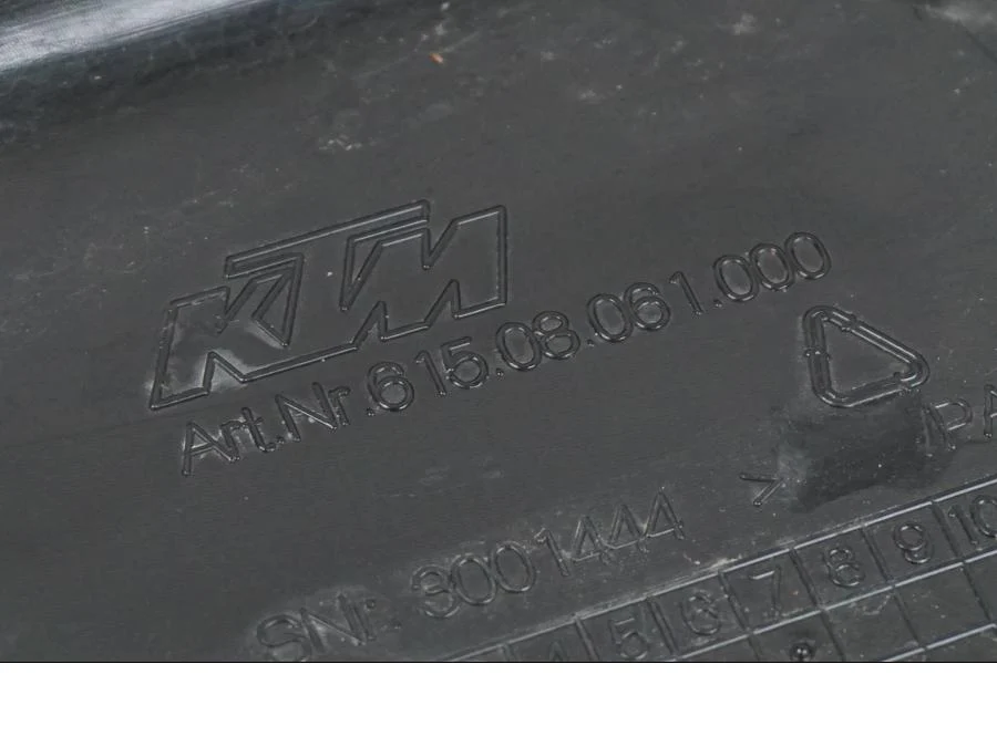 Žebro chladiče KTM