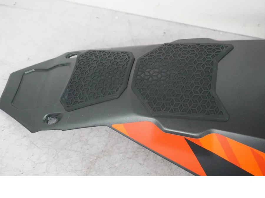 Kryt nádrže KTM