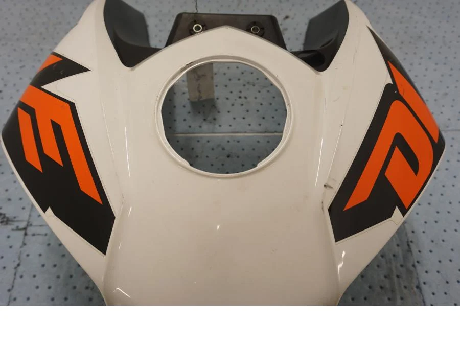 kryt palivové nádrže KTM