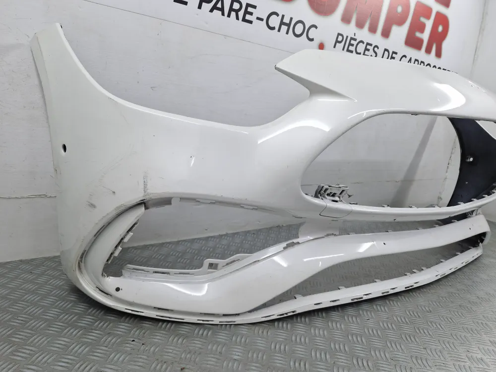 Přední nárazník Mercedes Třída E C207 Coupé Fáze 2 — Originální použitý díl MERCEDES - BENZ