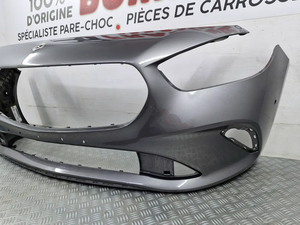 Přední nárazník Mercedes Třída B W247 (od 01/2019) – Originální použitý díl s parkovacím asistentem MERCEDES - BENZ