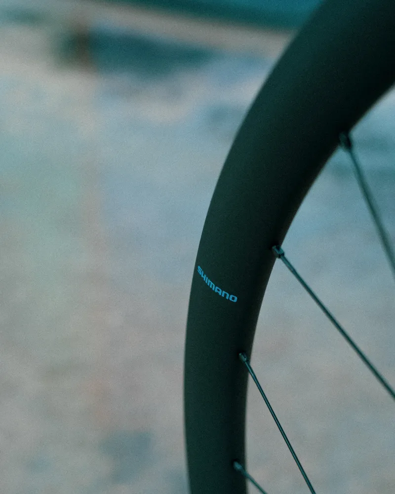 Přední kolo SHIMANO GRX WH-RX880 700c Tubeless Ready (Center Lock)