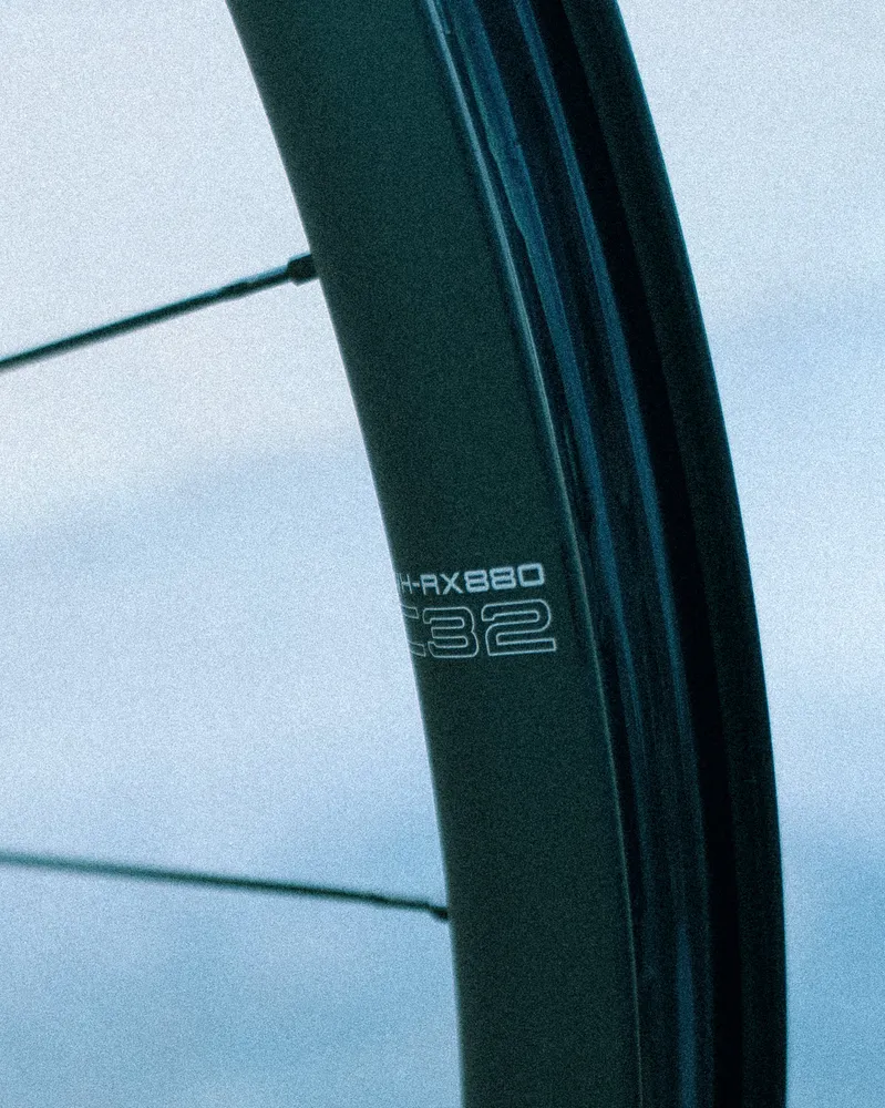 Přední kolo SHIMANO GRX WH-RX880 700c Tubeless Ready (Center Lock)