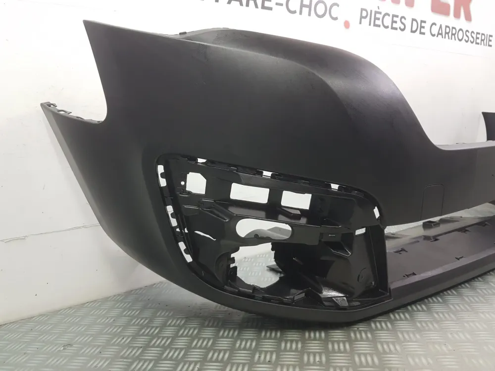 Přední nárazník Berlingo (2) / Partner fáze 3 použitý PEUGEOT