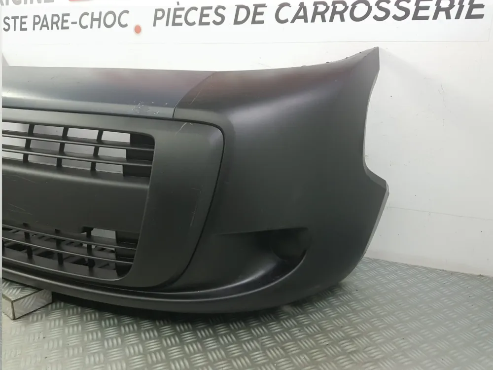 Přední nárazník Citroen Nemo / Peugeot Bipper / Fiat Qubo 3 použitý