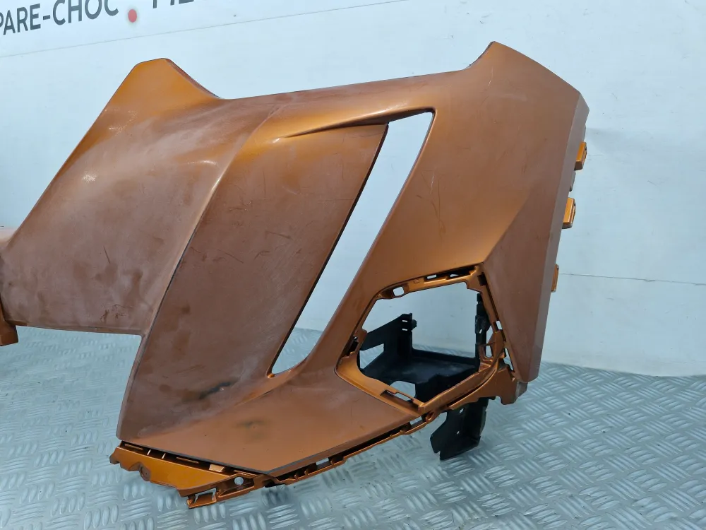 Přední nárazník Peugeot 2008 (2) fáze 1 použitý