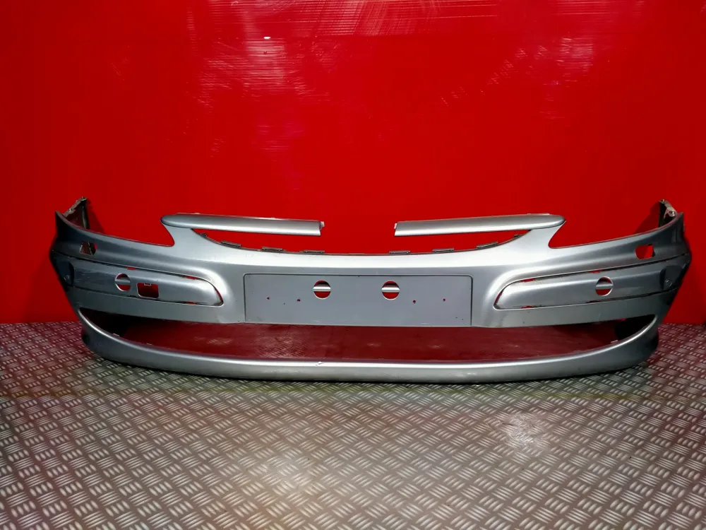 Přední nárazník Peugeot 607 fáze 1 použitý