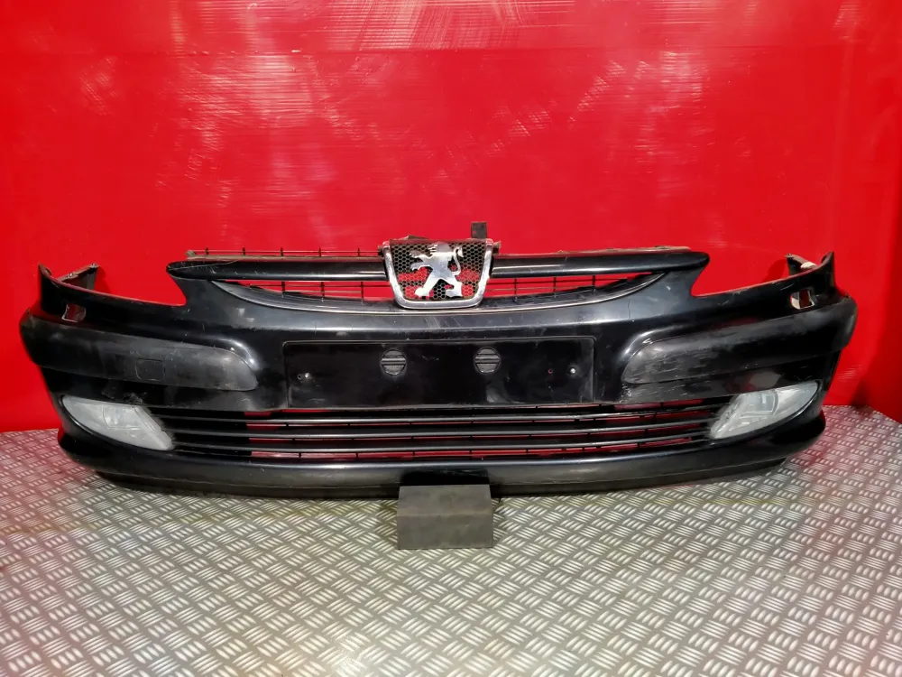 Přední nárazník Peugeot 607 fáze 1 použitý