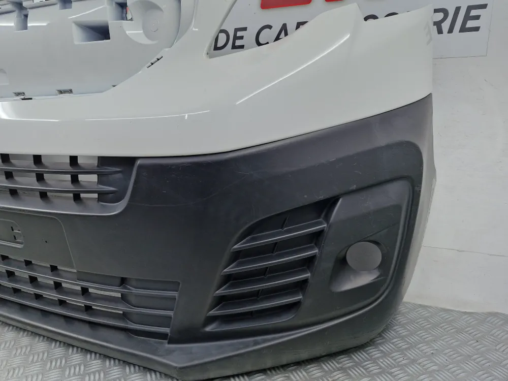 Přední nárazník Peugeot Expert III originál z druhé ruky (od 2016)