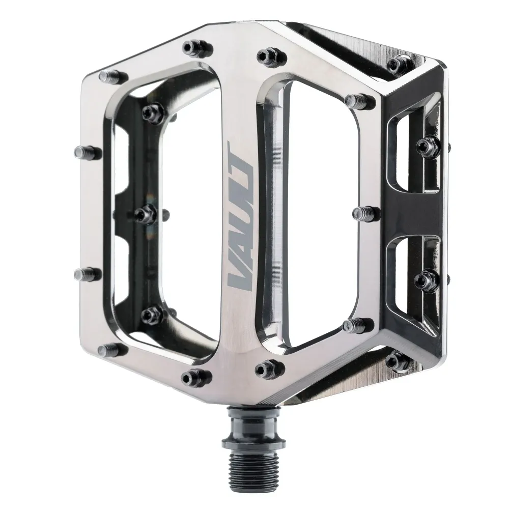 Ploché pedály DMR VAULT Chrome Black