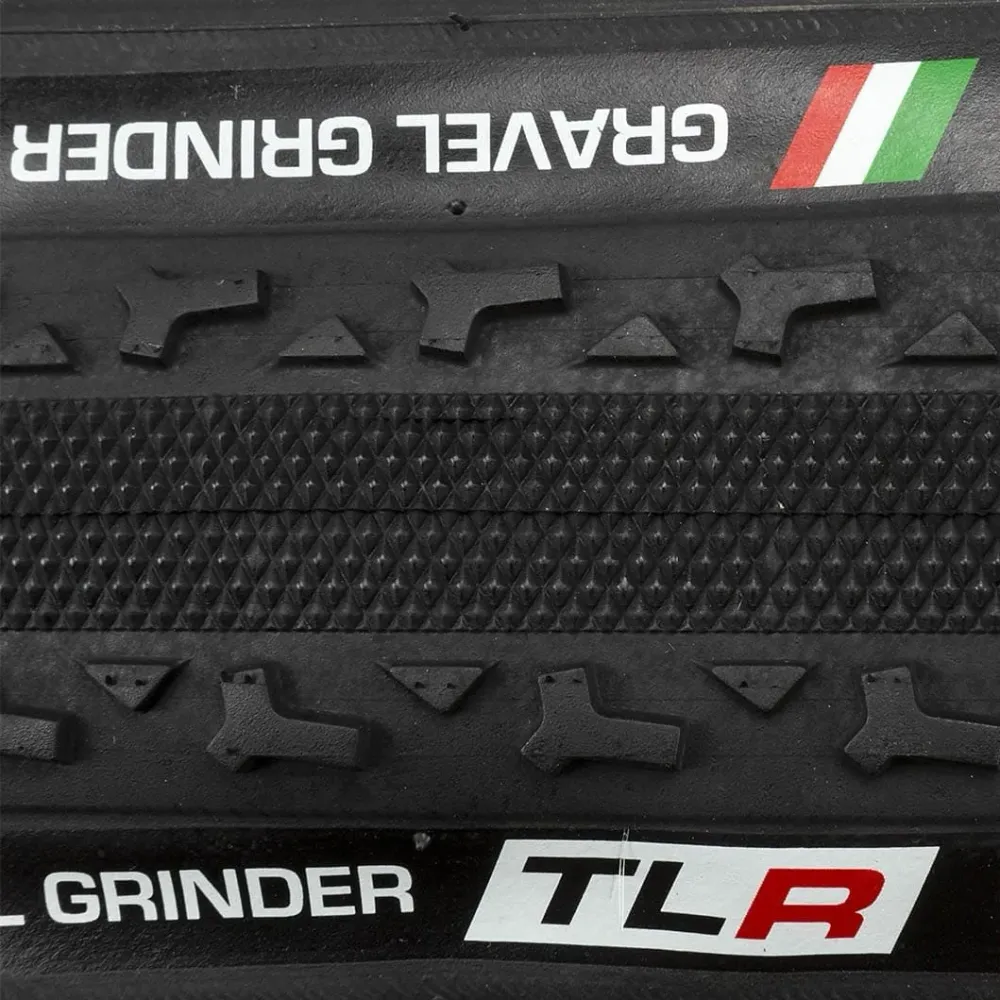 Pneumatika CHALLENGE GRAVEL GRINDER 700x33c Tubeless Ready Black