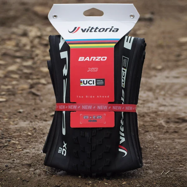 Pneumatika VITTORIA BARZO XC 29x2.25 "UCI Rainbow Edition" Tubeless Ready Soft Black