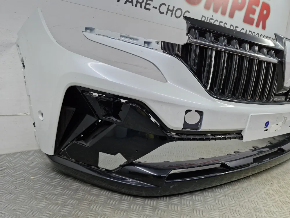 Přední nárazník Renault Austral Esprit Alpine (od 06/2022) – Nový originál s radary parkovacím asistentem